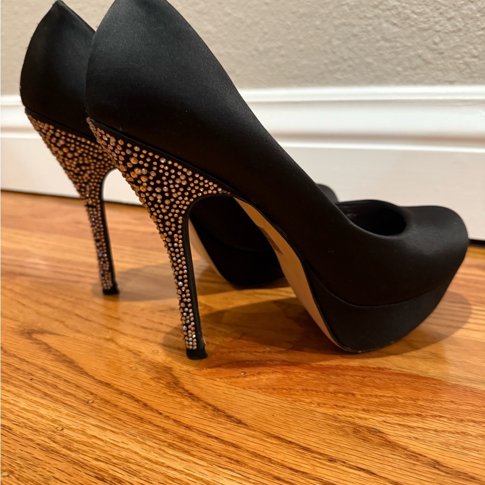 Steve Madden Black Heels with Metallic Platform